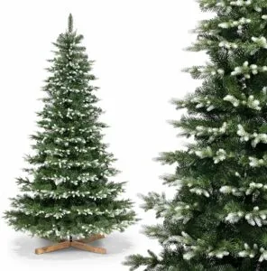 Un albero di Natale Nordmann illuminato dalle colorate decorazioni natalizie, il simbolo di un festival di gioia e serenità Un albero di pino che porta lallegria del Natale in ogni casa