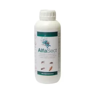 Flacone spray di prodotto anti ragni utilizzato per le tecniche di disinfestazione ragni